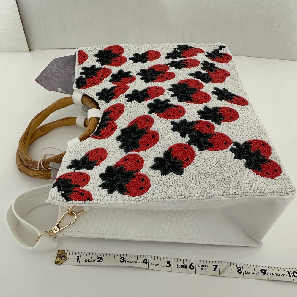 NWT Sol + Mer Strawberry Beaded Viral Purse Handbag w Bamboo Handles White Strap - Picture 6 of 15